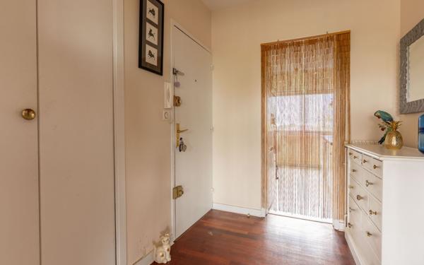 Appartement à vendre    4 pièces •  Bordeaux