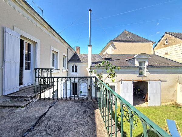 Maison Chateauneuf Sur Sarthe 8 pièce(s) 216 m2