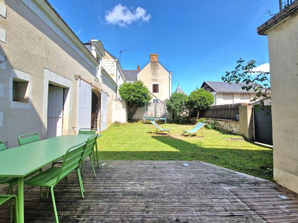 Maison Chateauneuf Sur Sarthe 8 pièce(s) 216 m2