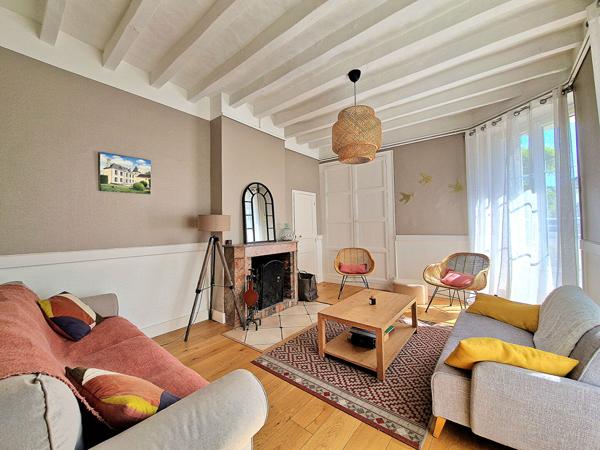 Maison Chateauneuf Sur Sarthe 8 pièce(s) 216 m2