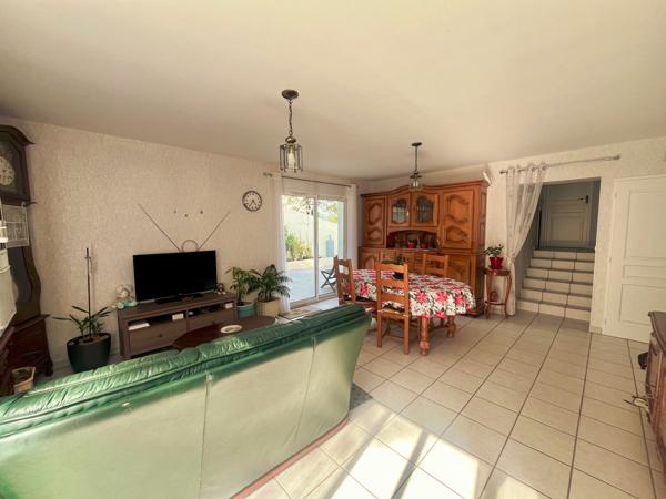 Baisse de prix : Villa Cosy Saint Priest en Jarez d'environ 90 m² habitables sur 525m² de terrain au calme vue dégagée