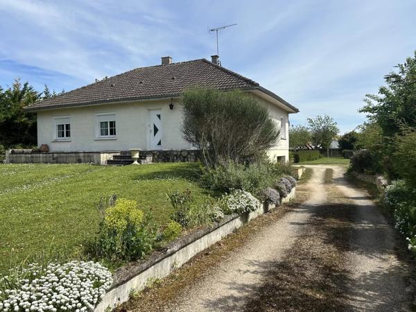 MAISON SUR SOUS-SOL NEUVILLE DE POITOU