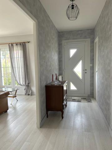 MAISON SUR SOUS-SOL NEUVILLE DE POITOU