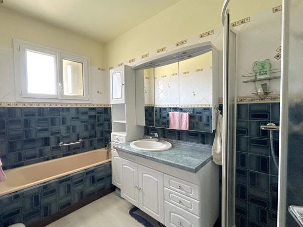 MAISON SUR SOUS-SOL NEUVILLE DE POITOU