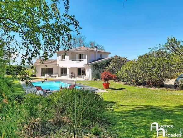 BELLE MAISON NEOROVENCALE sur parc de 3000m² Salleboeuf (33370)