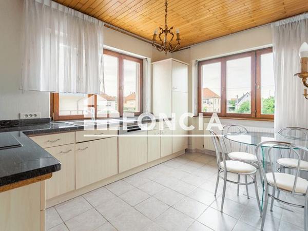 À vendre Maison 8 pièces 180 m² - Souffelweyersheim 67460