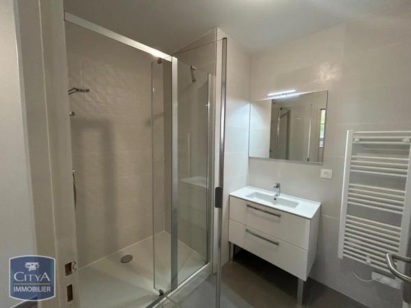 Appartement à louer 2 pièces 57.9m² Chalon-sur-Saône (71100)