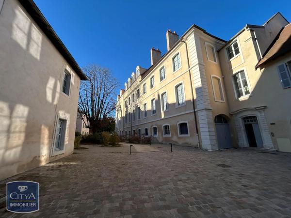 Appartement à louer 2 pièces 57.9m² Chalon-sur-Saône (71100)
