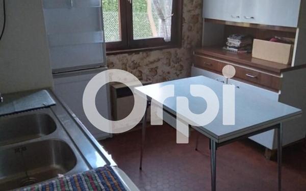 Maison à vendre    2 pièces • 75 m2 Chalmoux