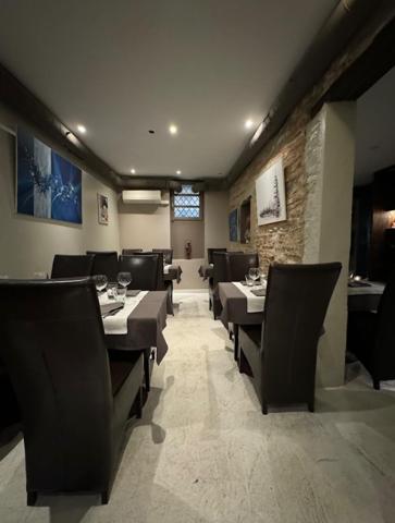 RESTAURANT AVEC TERRASSE EXTERIEURE