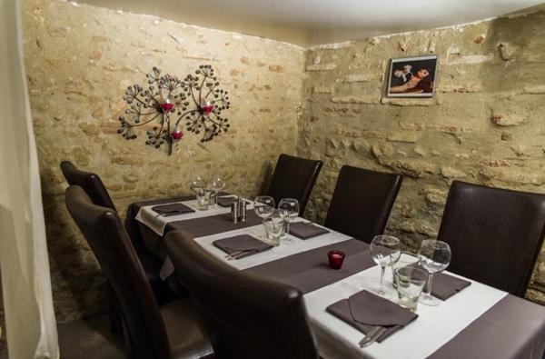 RESTAURANT AVEC TERRASSE EXTERIEURE