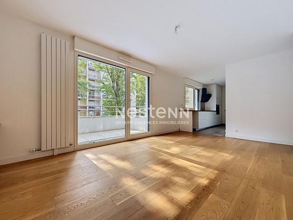 ISSY LES MOULINEAUX - QUARTIER LA FERME - Vente Appartement 3 pièces traversant avec balcon