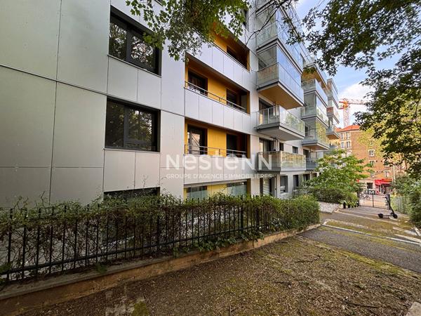 ISSY LES MOULINEAUX - QUARTIER LA FERME - Vente Appartement 3 pièces traversant avec balcon