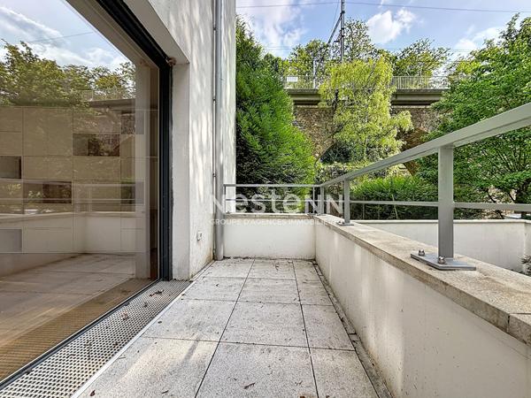 ISSY LES MOULINEAUX - QUARTIER LA FERME - Vente Appartement 3 pièces traversant avec balcon