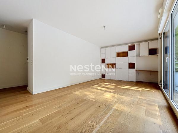 ISSY LES MOULINEAUX - QUARTIER LA FERME - Vente Appartement 3 pièces traversant avec balcon