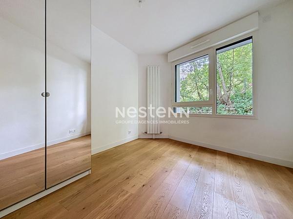 ISSY LES MOULINEAUX - QUARTIER LA FERME - Vente Appartement 3 pièces traversant avec balcon