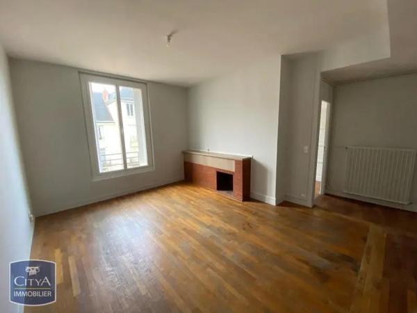 Appartement à louer 3 pièces 73.38m² Tours (37000)