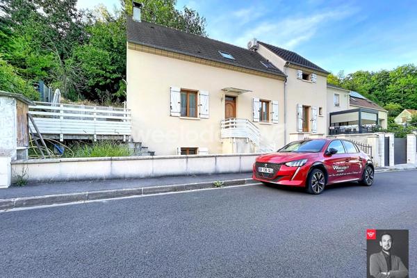 Maison à vendre 7 pièces de 160 m² à Jouy-le-Moutier