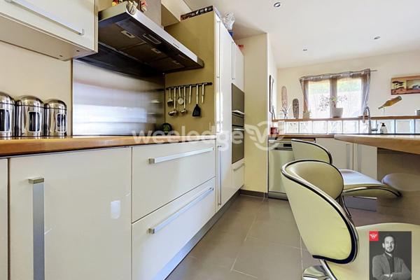 Maison à vendre 7 pièces de 160 m² à Jouy-le-Moutier