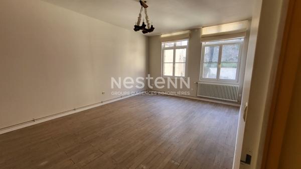 BAR LE DUC Maison centre ville de 215m² sur trois niveaux avec 8 pièces dont 5 chambres