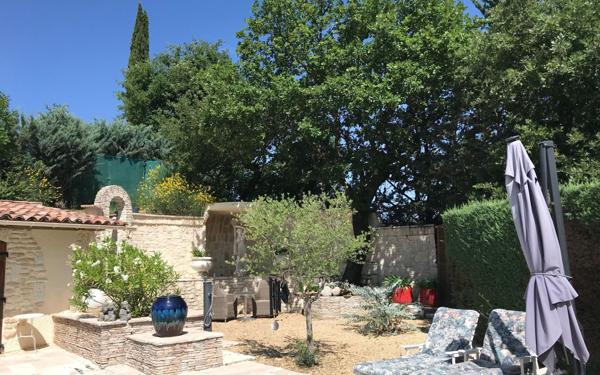 Maison à vendre    5 pièces • 243 m2 Vaison-la-Romaine