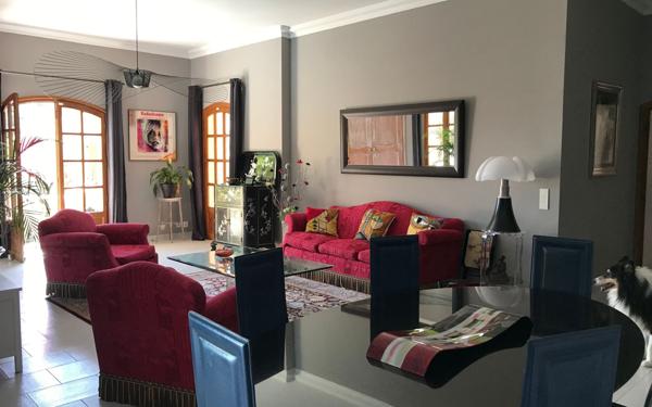 Maison à vendre    5 pièces • 243 m2 Vaison-la-Romaine