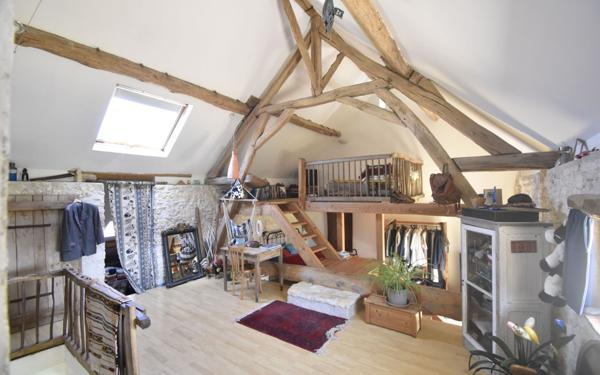 Maison à vendre    5 pièces •  Pougny