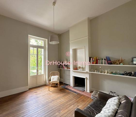 Maison à vendre 9 pièces de 205 m²