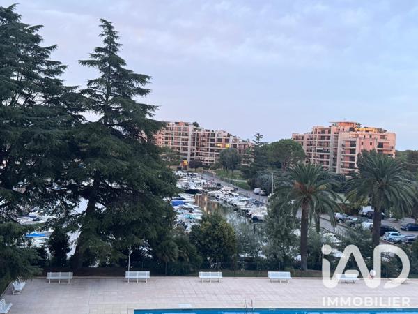 Appartement à vendre 3 pièces 70 m² Mandelieu-la-Napoule