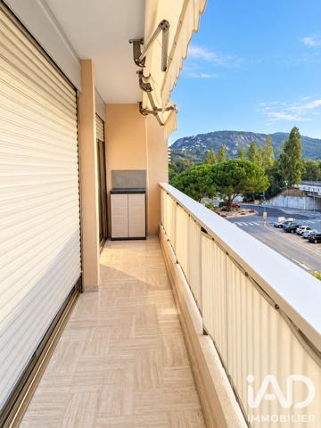 Appartement à vendre 3 pièces 70 m² Mandelieu-la-Napoule