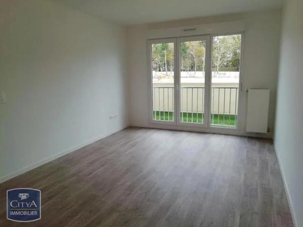 Appartement à louer 2 pièces 39.55m² Le Blanc-Mesnil (93150)