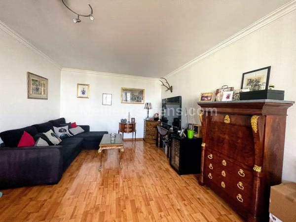  Appartement T3 de 75,78 m2 à proximité immédiate du centre-ville