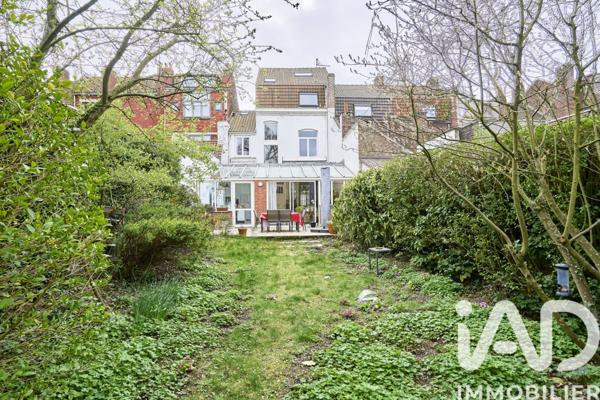 Maison à vendre 8 pièces 193 m² Villeneuve-d'Ascq