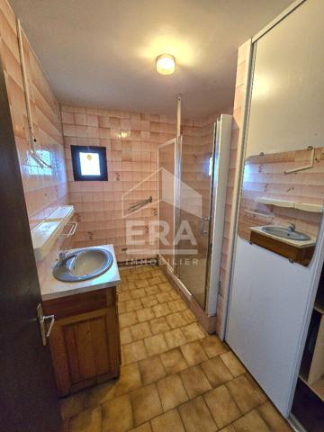 Maison Saint Seurin Sur L Isle 5 pièce(s) 120.67 m2