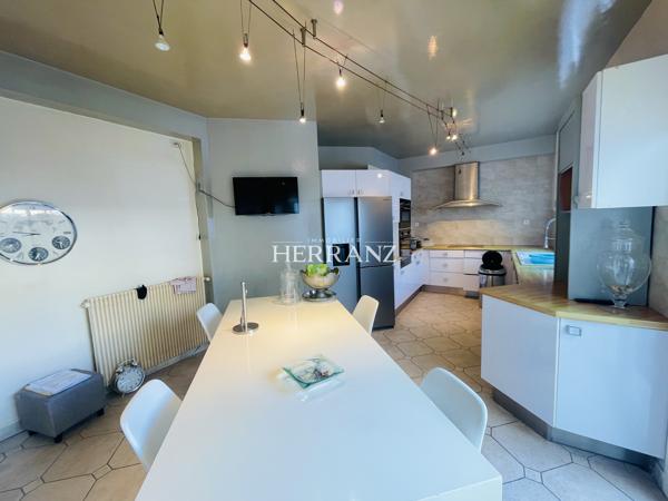 Appartement de 127m2 situé en hyper centre avec 3 chambres et grande terrasse Détails des diagnostics énergétiques