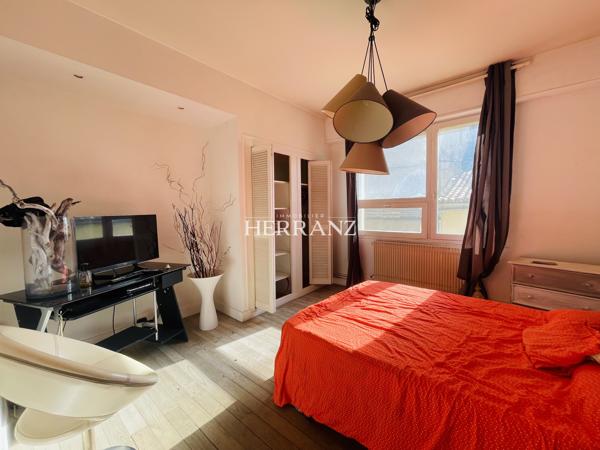 Appartement de 127m2 situé en hyper centre avec 3 chambres et grande terrasse Détails des diagnostics énergétiques