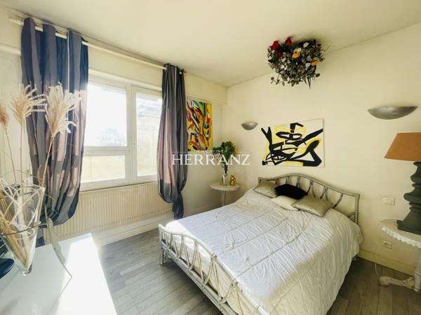 Appartement de 127m2 situé en hyper centre avec 3 chambres et grande terrasse Détails des diagnostics énergétiques