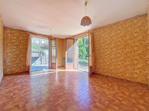 Maison familiale avec grand terrain arboré et fort potentiel à Castanet-Tolosan