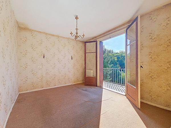 Maison familiale avec grand terrain arboré et fort potentiel à Castanet-Tolosan