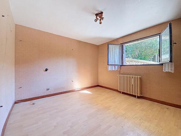 Maison familiale avec grand terrain arboré et fort potentiel à Castanet-Tolosan