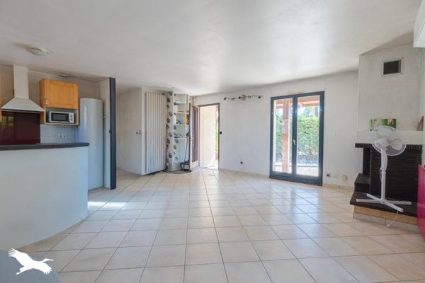 Maison 262 400 € Ambarès-et-Lagrave 5 p 98 m² DPE D