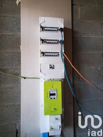 House for sale 4 rooms 140 m² Saint-Pierre-du-Chemin