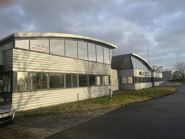 Le Mans (72100) CIRCUIT DES 24 HEURES DU MANS AU COEUR DE TECHNOPARC LOCAL 500 M²