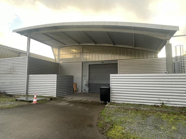 Le Mans (72100) CIRCUIT DES 24 HEURES DU MANS AU COEUR DE TECHNOPARC LOCAL 500 M²