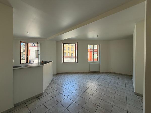 Appartement T3 refait à neuf proche du centre ville