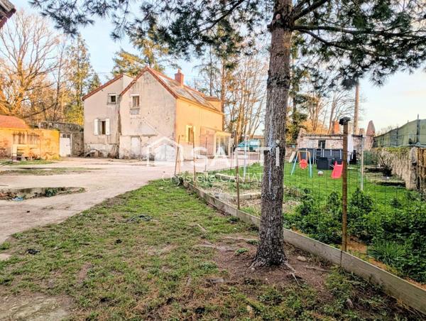 Maison 107 m², 3 chambres dépendances,11 hectares.