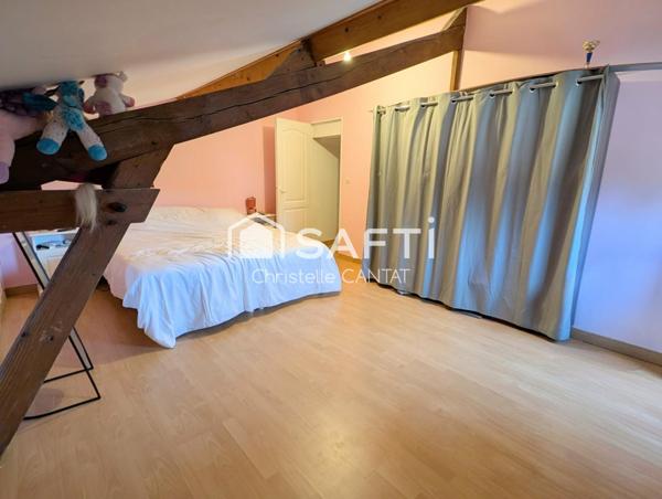 Maison 107 m², 3 chambres dépendances,11 hectares.