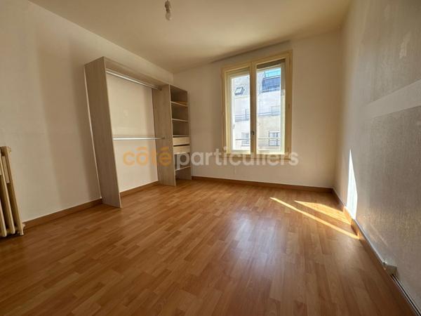 Vente
                Appartement66,82 m² - 3 Pièces -
                    ORLEANS (45000)