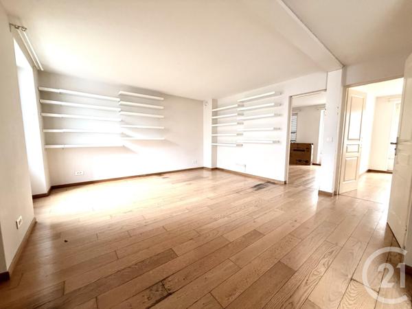 Appartement F3 à vendre  3 pièces - 61 m 2   PARIS  - 75018