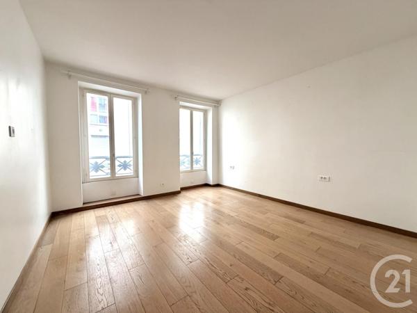 Appartement F3 à vendre  3 pièces - 61 m 2   PARIS  - 75018